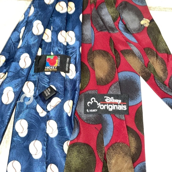 Lot of 2 Disney Men’s Neckties Ties - Picture 5 of 6